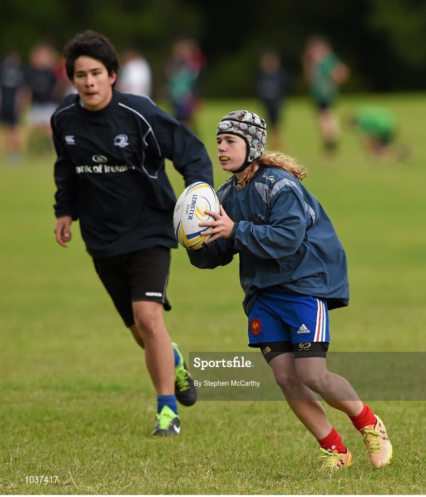 5 August 2015; Participants during the Bank of Ireland Leinster Rugby School of Excellence held at The Kings Hospital, Palmerstown, Dublin. The camp saw the visit of Leinster players to talk to developing players about training, tips and their development as rugby players. Picture credit: Stephen McCarthy / SPORTSFILE
