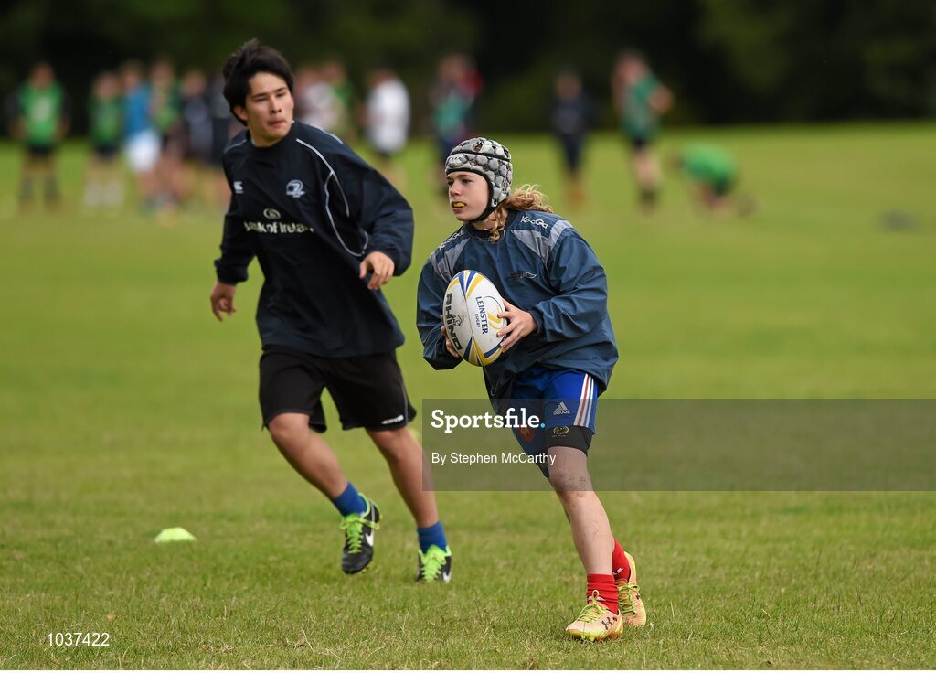 5 August 2015; Participants during the Bank of Ireland Leinster Rugby School of Excellence held at The Kings Hospital, Palmerstown, Dublin. The camp saw the visit of Leinster players to talk to developing players about training, tips and their development as rugby players. Picture credit: Stephen McCarthy / SPORTSFILE