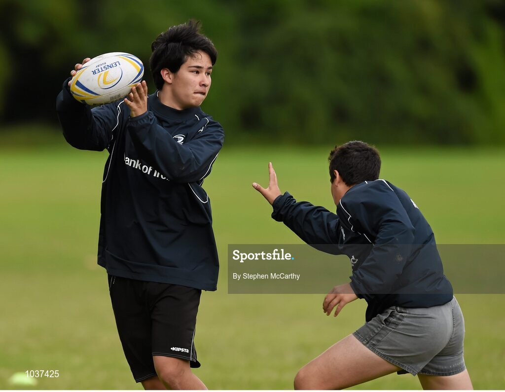 5 August 2015; Participants during the Bank of Ireland Leinster Rugby School of Excellence held at The Kings Hospital, Palmerstown, Dublin. The camp saw the visit of Leinster players to talk to developing players about training, tips and their development as rugby players. Picture credit: Stephen McCarthy / SPORTSFILE