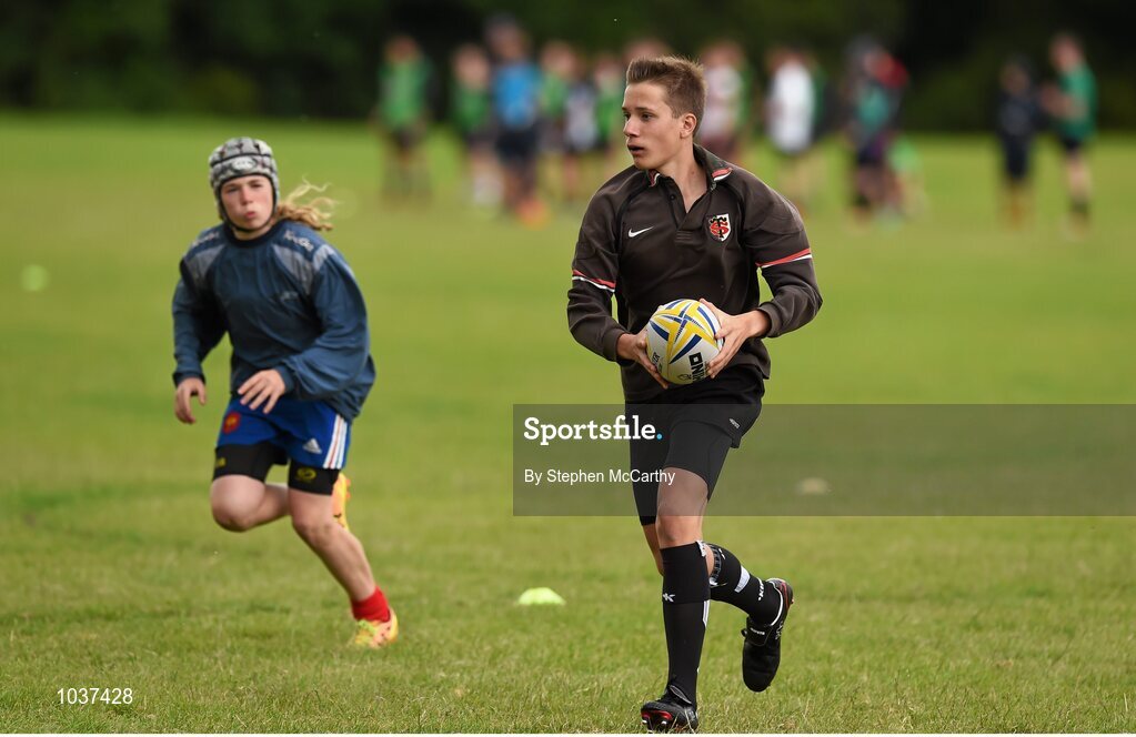 5 August 2015; Participants during the Bank of Ireland Leinster Rugby School of Excellence held at The Kings Hospital, Palmerstown, Dublin. The camp saw the visit of Leinster players to talk to developing players about training, tips and their development as rugby players. Picture credit: Stephen McCarthy / SPORTSFILE