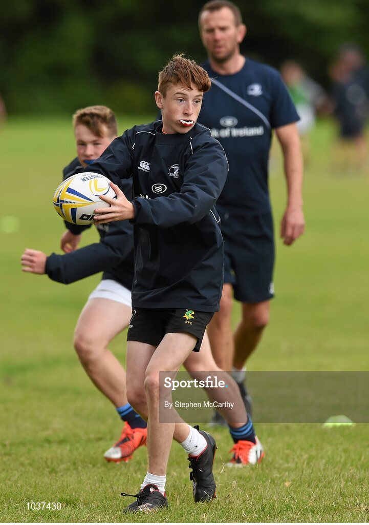 5 August 2015; Participants during the Bank of Ireland Leinster Rugby School of Excellence held at The Kings Hospital, Palmerstown, Dublin. The camp saw the visit of Leinster players to talk to developing players about training, tips and their development as rugby players. Picture credit: Stephen McCarthy / SPORTSFILE