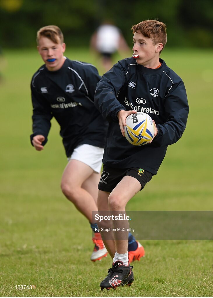 5 August 2015; Participants during the Bank of Ireland Leinster Rugby School of Excellence held at The Kings Hospital, Palmerstown, Dublin. The camp saw the visit of Leinster players to talk to developing players about training, tips and their development as rugby players. Picture credit: Stephen McCarthy / SPORTSFILE