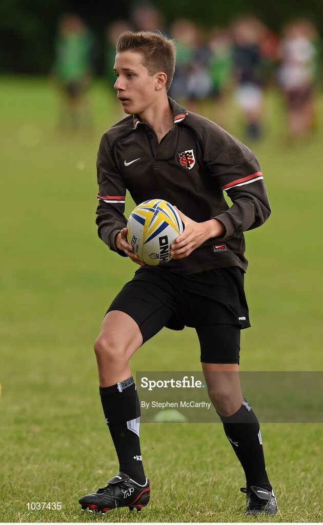 5 August 2015; Participants during the Bank of Ireland Leinster Rugby School of Excellence held at The Kings Hospital, Palmerstown, Dublin. The camp saw the visit of Leinster players to talk to developing players about training, tips and their development as rugby players. Picture credit: Stephen McCarthy / SPORTSFILE