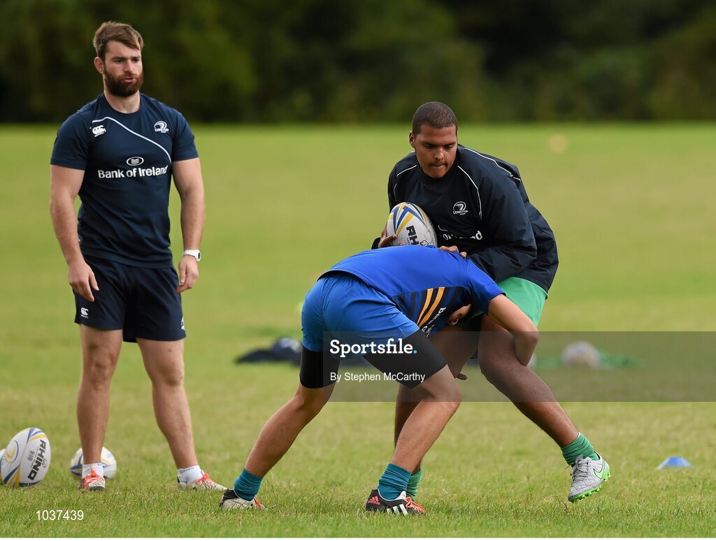 5 August 2015; Participants during the Bank of Ireland Leinster Rugby School of Excellence held at The Kings Hospital, Palmerstown, Dublin. The camp saw the visit of Leinster players to talk to developing players about training, tips and their development as rugby players. Picture credit: Stephen McCarthy / SPORTSFILE