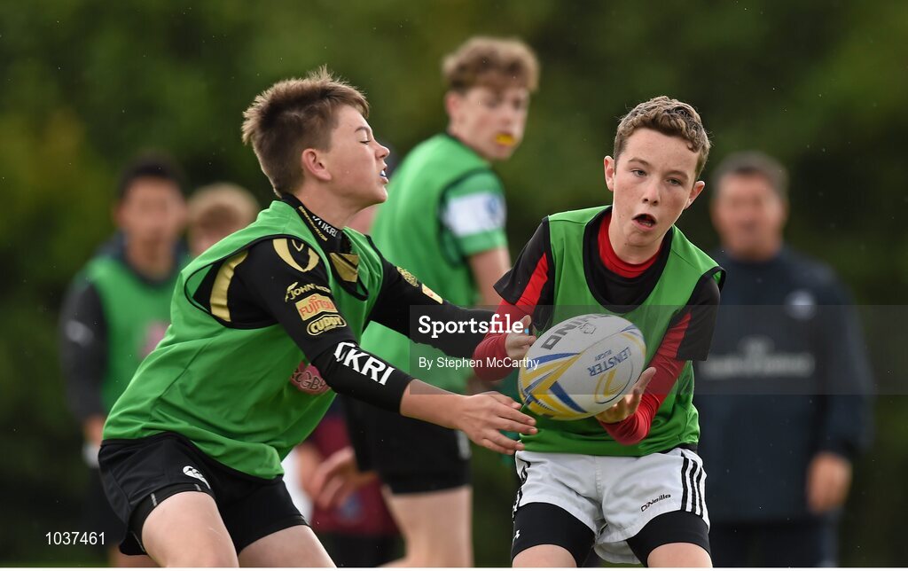 5 August 2015; Participants during the Bank of Ireland Leinster Rugby School of Excellence held at The Kings Hospital, Palmerstown, Dublin. The camp saw the visit of Leinster players to talk to developing players about training, tips and their development as rugby players. Picture credit: Stephen McCarthy / SPORTSFILE