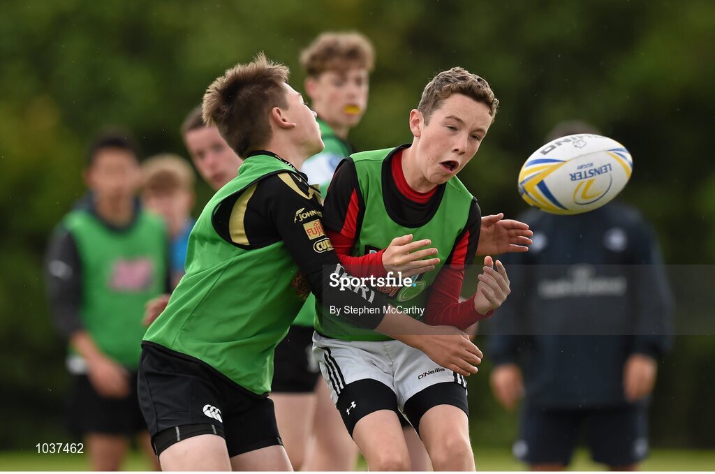 5 August 2015; Participants during the Bank of Ireland Leinster Rugby School of Excellence held at The Kings Hospital, Palmerstown, Dublin. The camp saw the visit of Leinster players to talk to developing players about training, tips and their development as rugby players. Picture credit: Stephen McCarthy / SPORTSFILE
