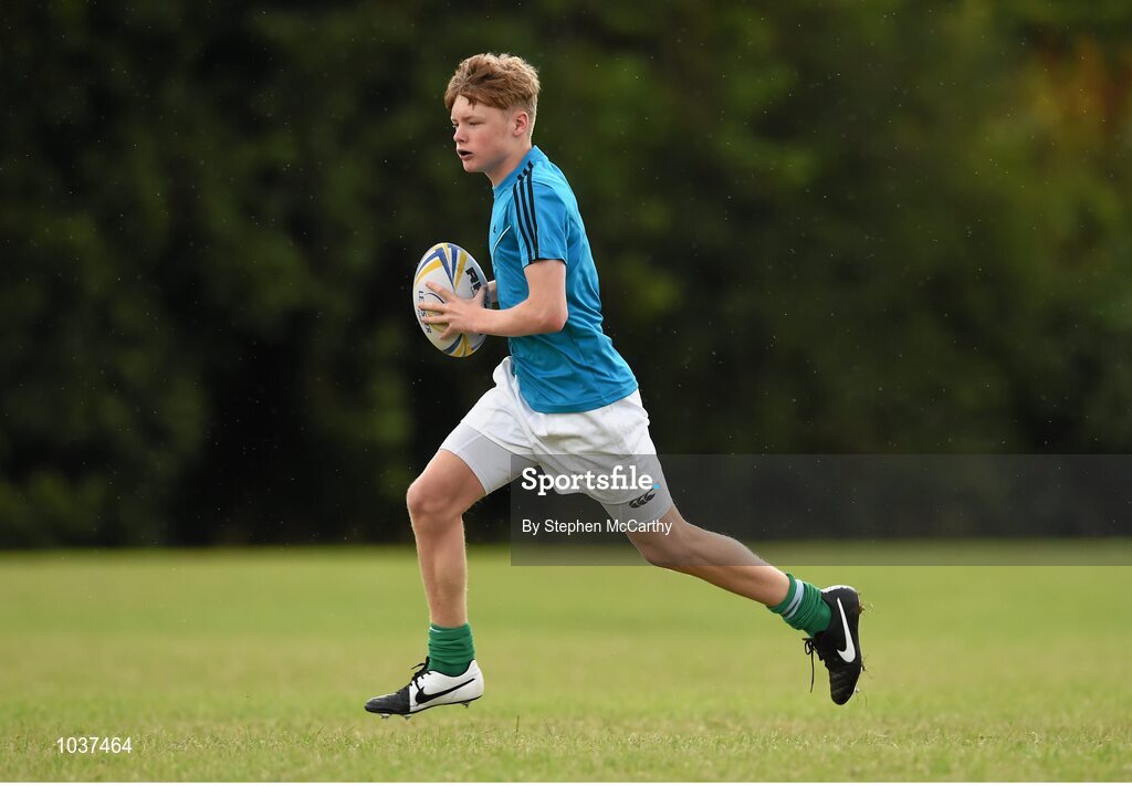 5 August 2015; Participants during the Bank of Ireland Leinster Rugby School of Excellence held at The Kings Hospital, Palmerstown, Dublin. The camp saw the visit of Leinster players to talk to developing players about training, tips and their development as rugby players. Picture credit: Stephen McCarthy / SPORTSFILE