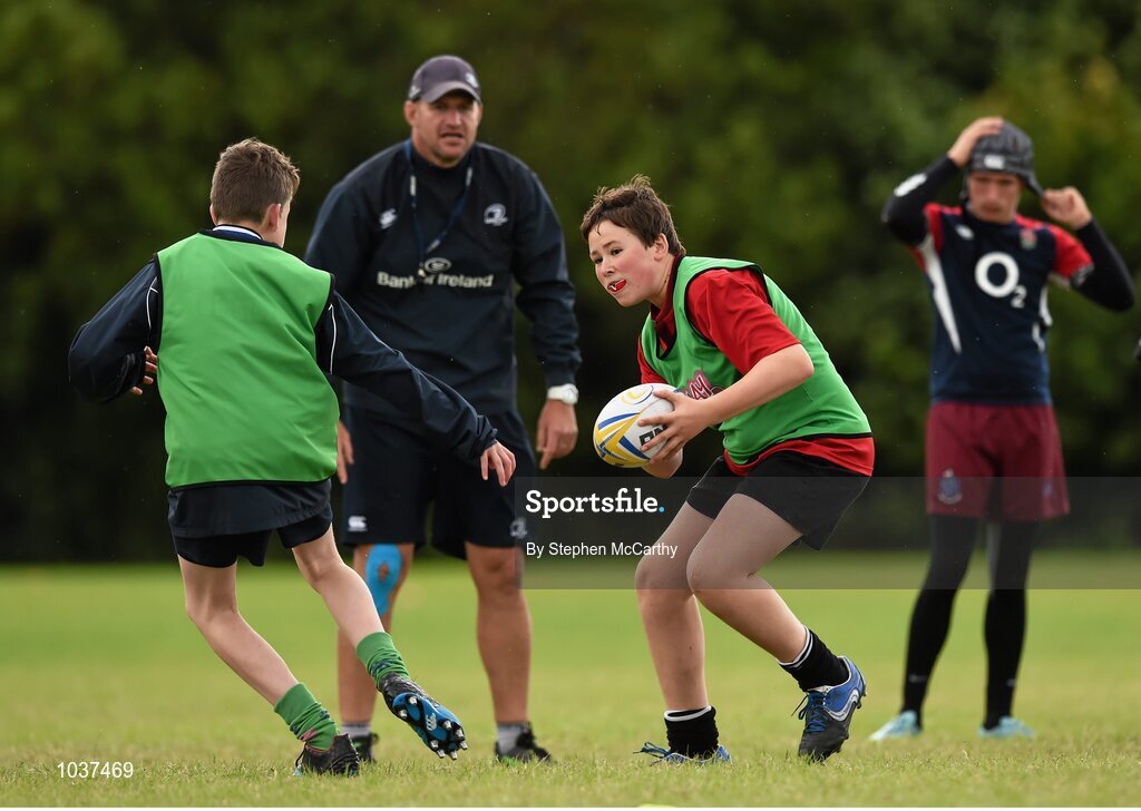 5 August 2015; Participants during the Bank of Ireland Leinster Rugby School of Excellence held at The Kings Hospital, Palmerstown, Dublin. The camp saw the visit of Leinster players to talk to developing players about training, tips and their development as rugby players. Picture credit: Stephen McCarthy / SPORTSFILE