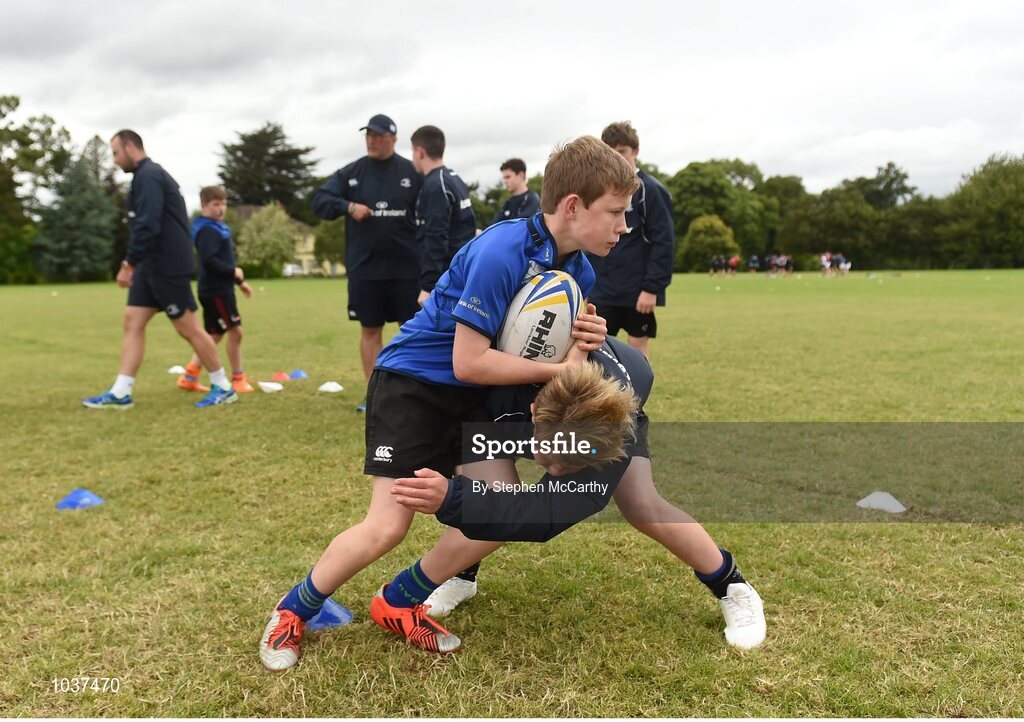 5 August 2015; Participants during the Bank of Ireland Leinster Rugby School of Excellence held at The Kings Hospital, Palmerstown, Dublin. The camp saw the visit of Leinster players to talk to developing players about training, tips and their development as rugby players. Picture credit: Stephen McCarthy / SPORTSFILE