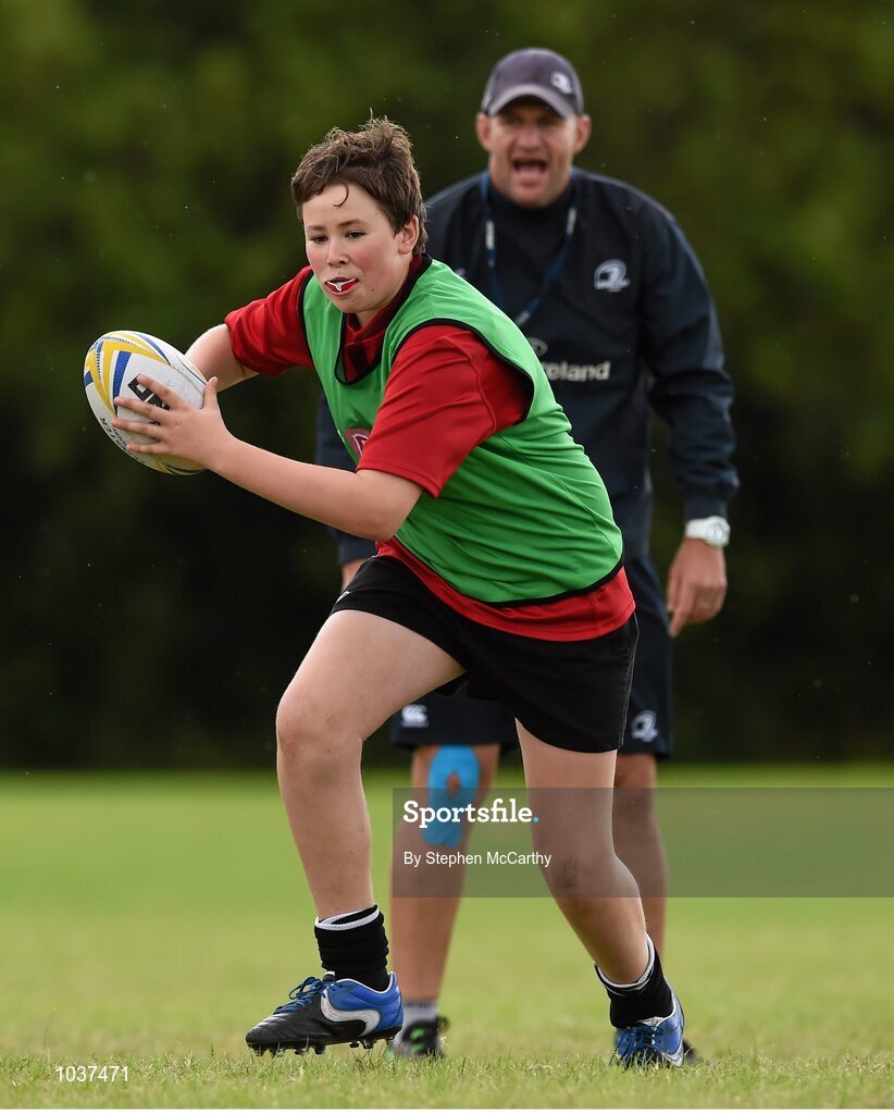 5 August 2015; Participants during the Bank of Ireland Leinster Rugby School of Excellence held at The Kings Hospital, Palmerstown, Dublin. The camp saw the visit of Leinster players to talk to developing players about training, tips and their development as rugby players. Picture credit: Stephen McCarthy / SPORTSFILE