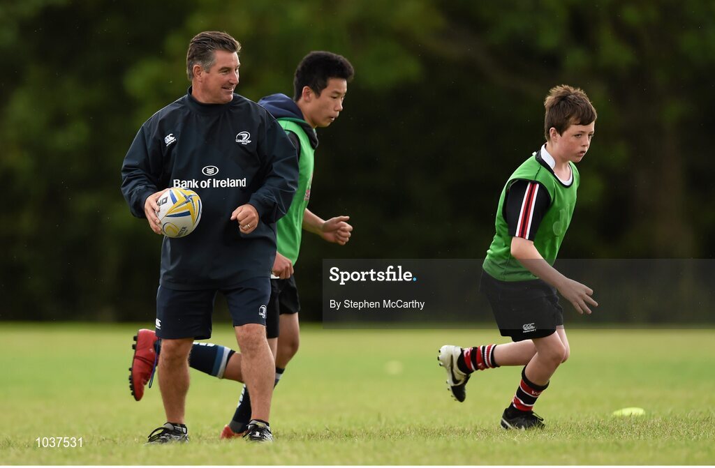 5 August 2015; Participants during the Bank of Ireland Leinster Rugby School of Excellence held at The Kings Hospital, Palmerstown, Dublin. The camp saw the visit of Leinster players to talk to developing players about training, tips and their development as rugby players. Picture credit: Stephen McCarthy / SPORTSFILE