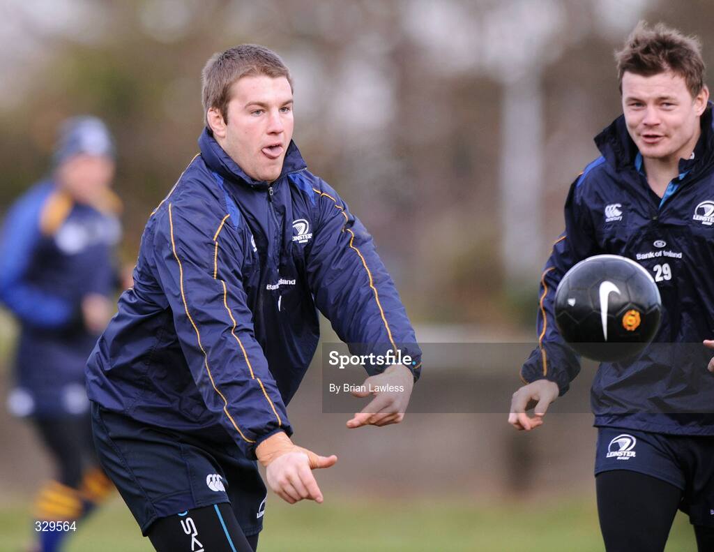 2 December 2008; Leinster's Sean O'Brien in action during squad training. Leinster Rugby Squad Training, UCD, Dublin. Picture credit: Paul Mohan / SPORTSFILE