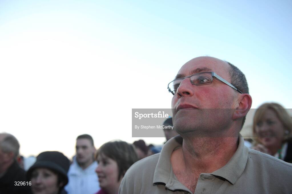 30 November 2008; Mid Kerry manager James Sheehan. Kerry Senior Football Championship Final Replay, Kerins O'Rahilly's v Mid Kerry, Fitzgerald Stadium, Killarney, Co. Kerry. Picture credit: Stephen McCarthy / SPORTSFILE
