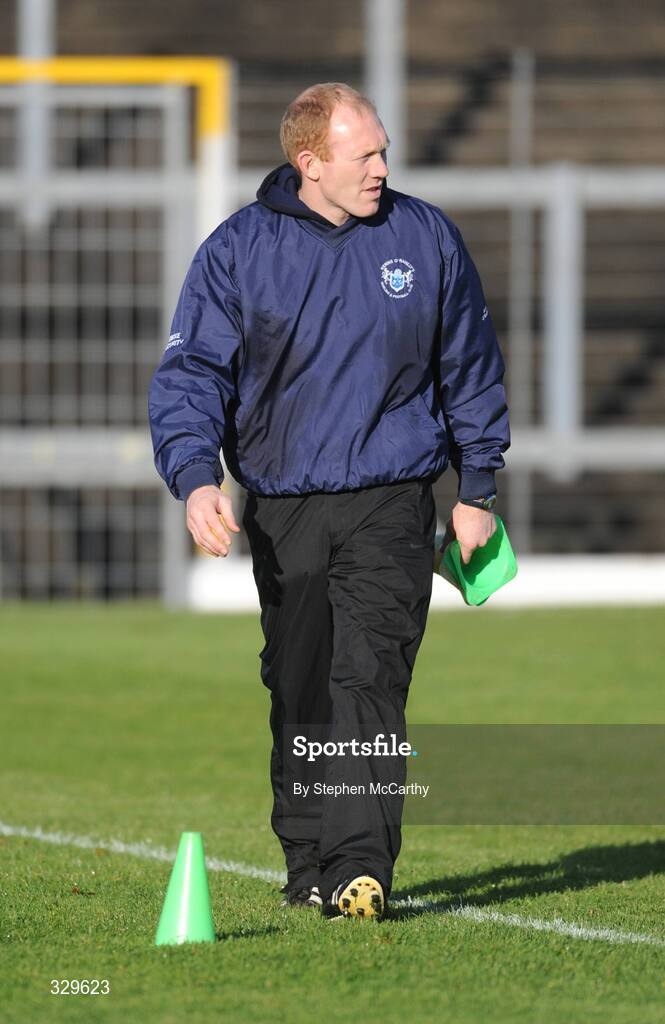 30 November 2008; Kerins O'Rahilly's trainer Alan O'Sullivan. Kerry Senior Football Championship Final Replay, Kerins O'Rahilly's v Mid Kerry, Fitzgerald Stadium, Killarney, Co. Kerry. Picture credit: Stephen McCarthy / SPORTSFILE