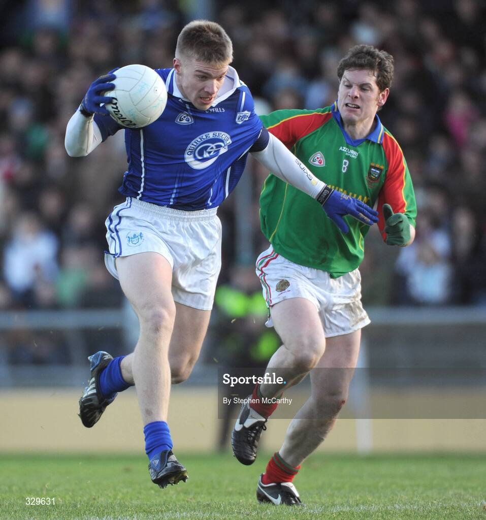30 November 2008; Tommy Walsh, Kerins O'Rahilly's, in action against Mike Burke, Mid Kerry. Kerry Senior Football Championship Final Replay, Kerins O'Rahilly's v Mid Kerry, Fitzgerald Stadium, Killarney, Co. Kerry. Picture credit: Stephen McCarthy / SPORTSFILE