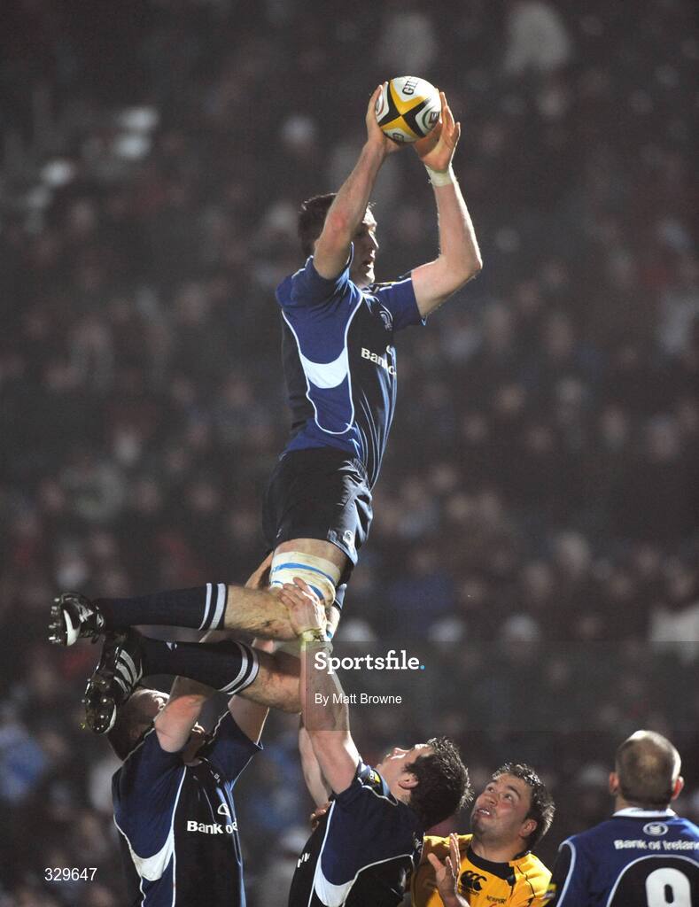 29 November 2008; Devin Toner, Leinster, wins possession in the lineout against Newport Gwent Dragons. Magners League, Leinster v Newport Gwent Dragons, RDS, Dublin. Picture credit: Matt Browne / SPORTSFILE