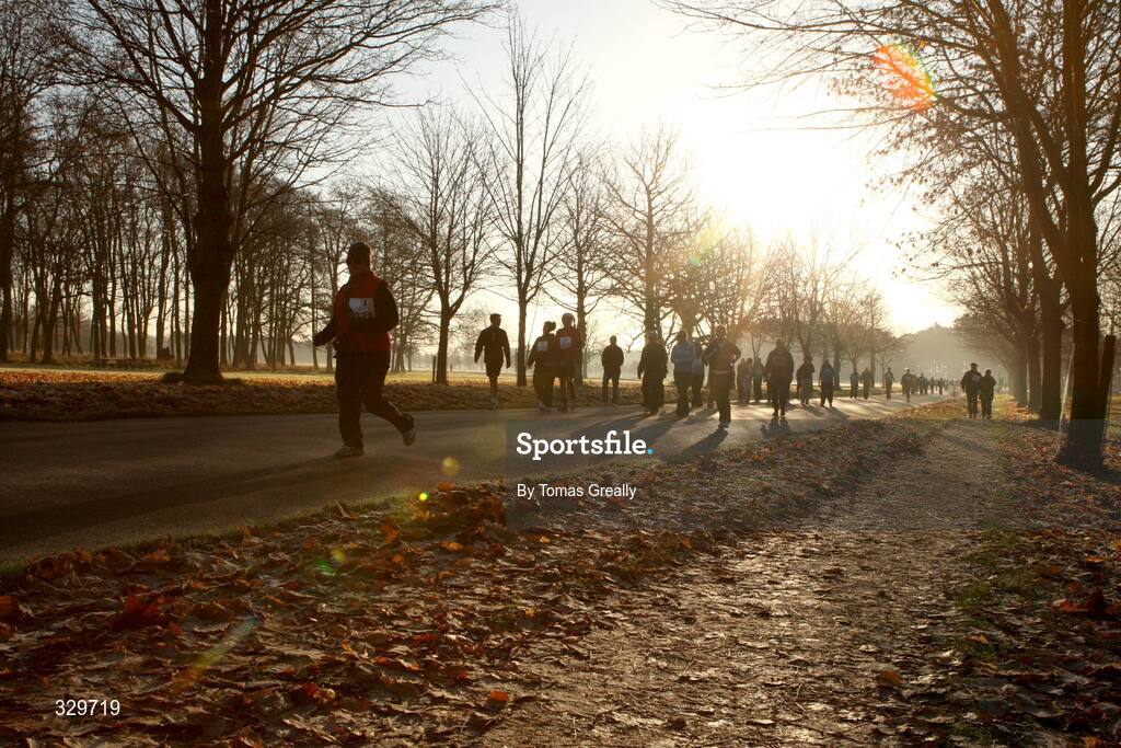 6 December 2008; A general view of competitors during the Aware 10k Christmas Fun Run 2008. Phoenix Park, Dublin. Picture credit: Tomas Greally / SPORTSFILE