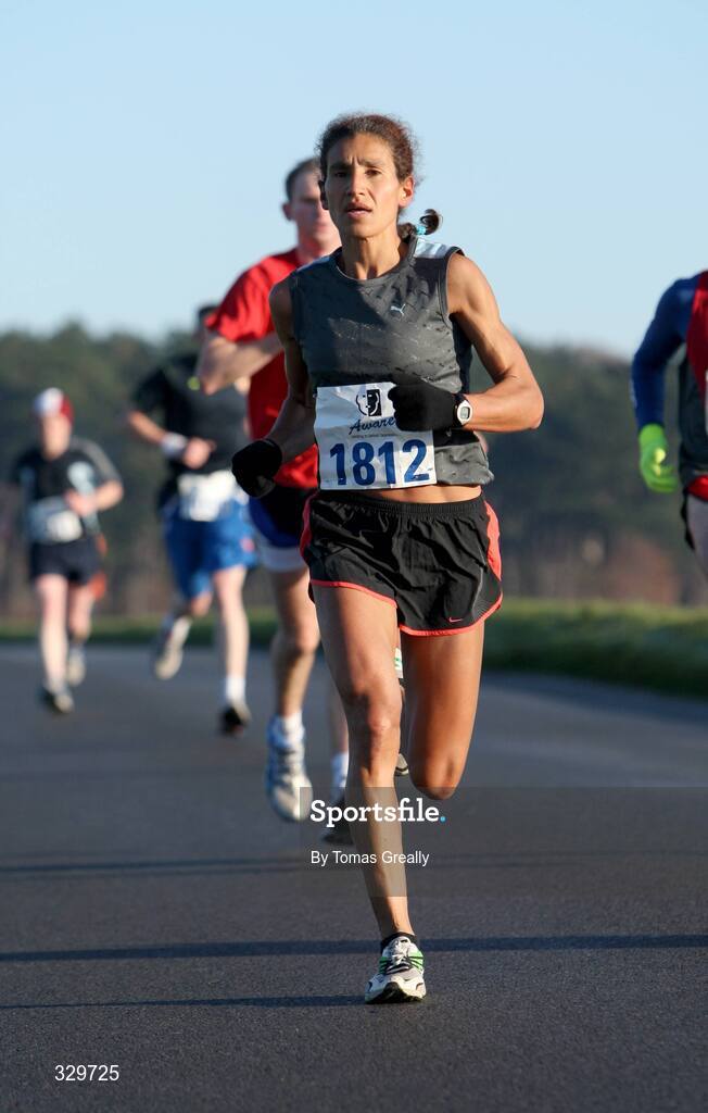 6 December 2008; Lucy D'arcy, Sportsworld A.C., on her way to take third place in the Aware 10k Christmas Fun Run 2008. Phoenix Park, Dublin. Picture credit: Tomas Greally / SPORTSFILE