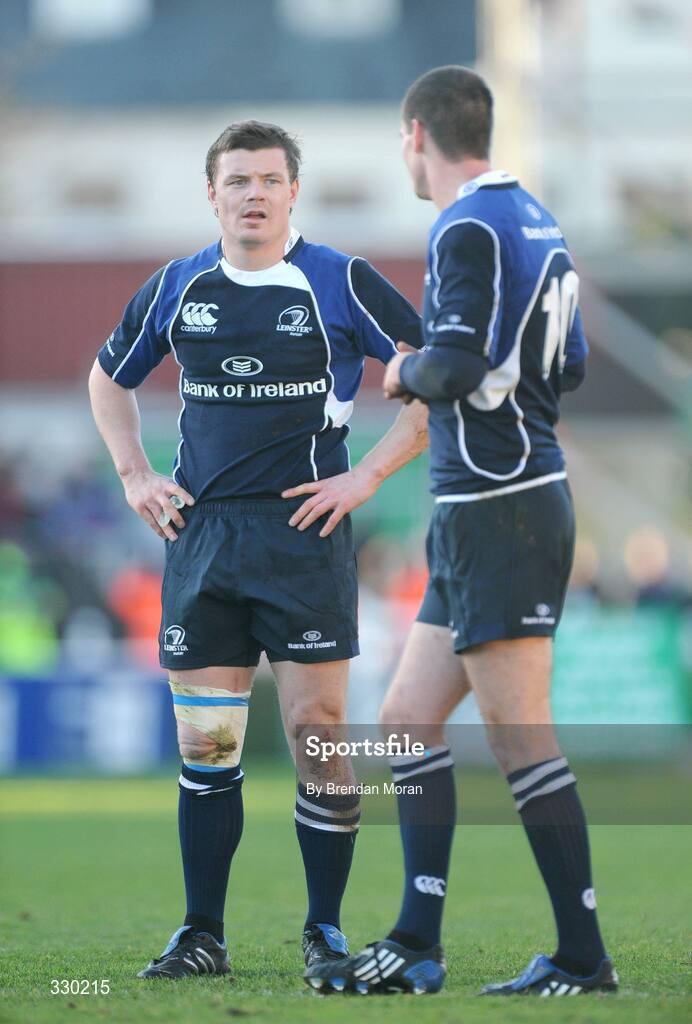 6 December 2008; Brian O'Driscoll, Leinster, in conversation with team-mate Jonathan Sexton. Heineken Cup, Pool 2, Round 3, Leinster v Castres Olympique, RDS, Dublin. Picture credit: Brendan Moran / SPORTSFILE
