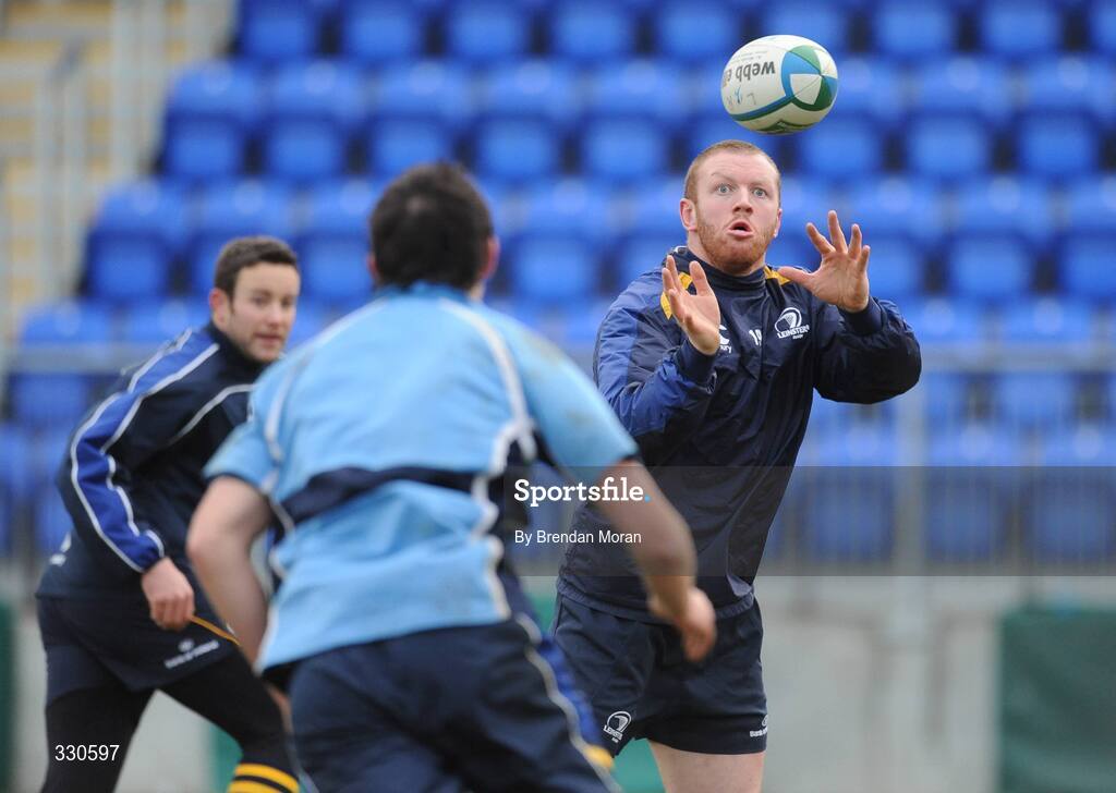 9 December 2008; Leinster's Stephen Keogh keeps his eye on the ball as he receives a pass during squad training. Donnybrook Stadium, Dublin. Picture credit: Brendan Moran / SPORTSFILE