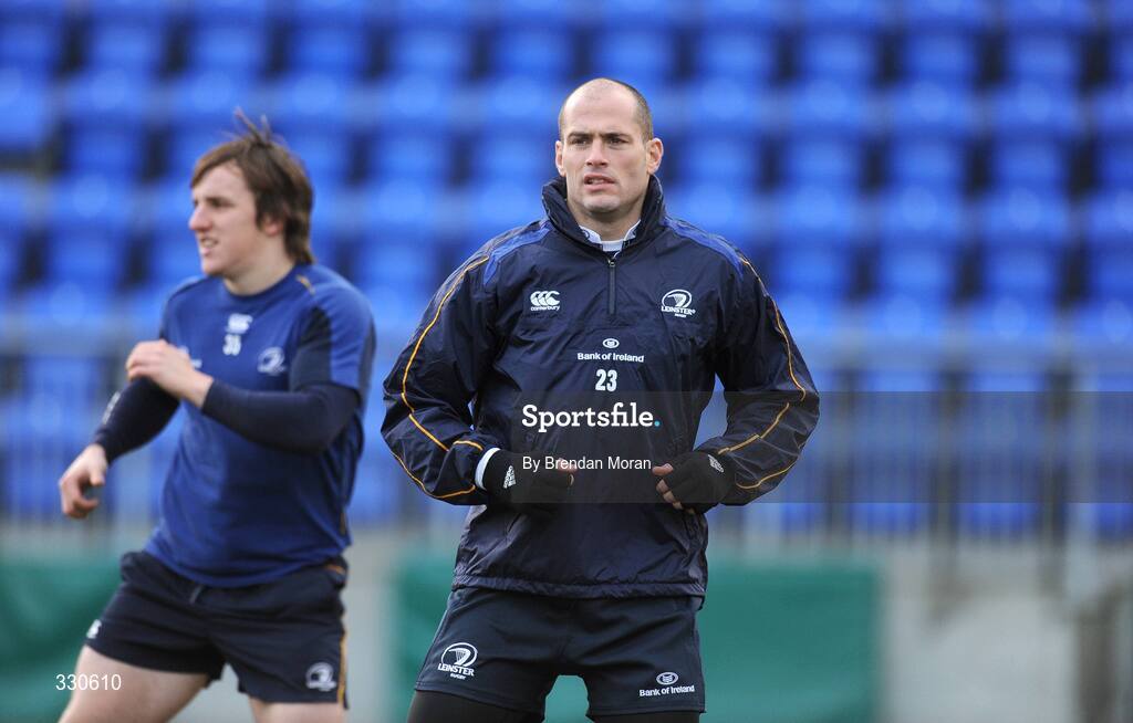 9 December 2008; Leinster's Felipe Contepomi does some warm-up exercises during squad training. Donnybrook Stadium, Dublin. Picture credit: Brendan Moran / SPORTSFILE