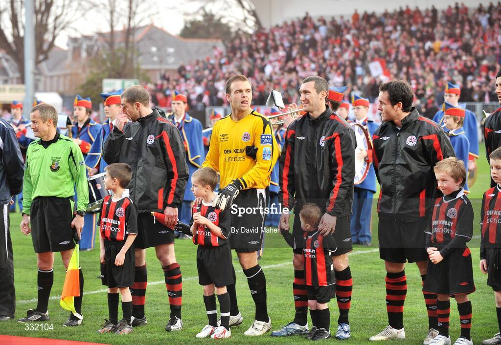 23 November 2008; Bohemians players and mascots line up before the game. Ford FAI Cup Final 2008, Bohemians v Derry City, RDS, Ballsbridge, Dublin. Picture credit: David Maher / SPORTSFILE
