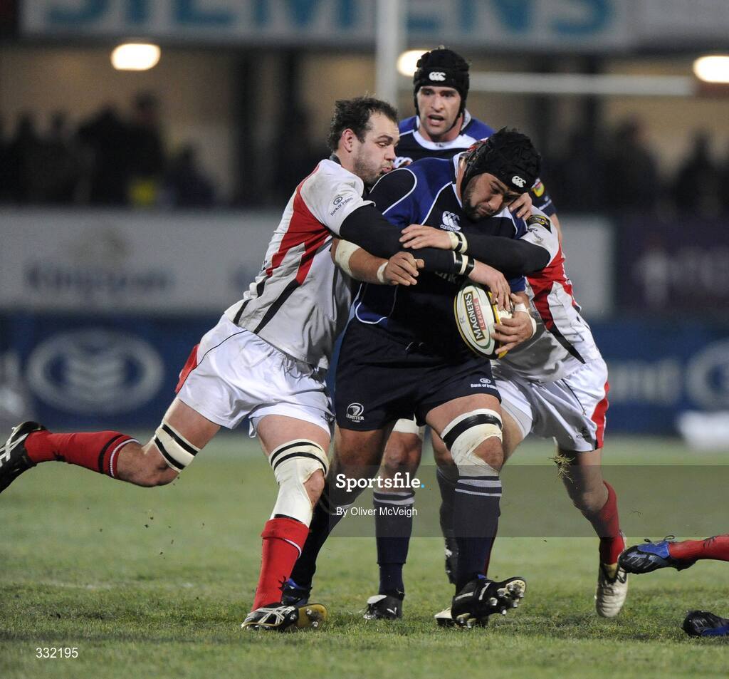 27 December 2008; Stan Wright, Leinster, in action against Matt McCullough and Stephen Ferris, Ulster. Magners League, Ulster v Leinster, Ravenhill Park, Belfast, Co. Antrim. Picture credit: Oliver McVeigh / SPORTSFILE