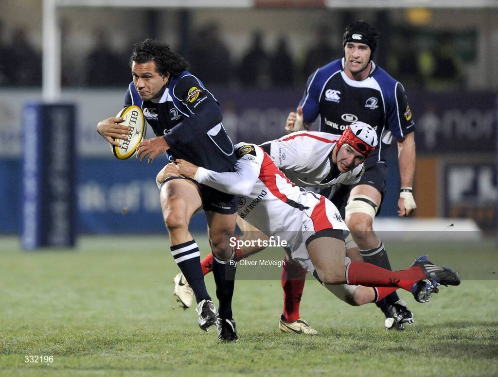 27 December 2008; Isa Nacewa, Leinster, in action against Darren Cave and Paddy Wallace, Ulster. Magners League, Ulster v Leinster, Ravenhill Park, Belfast, Co. Antrim. Picture credit: Oliver McVeigh / SPORTSFILE