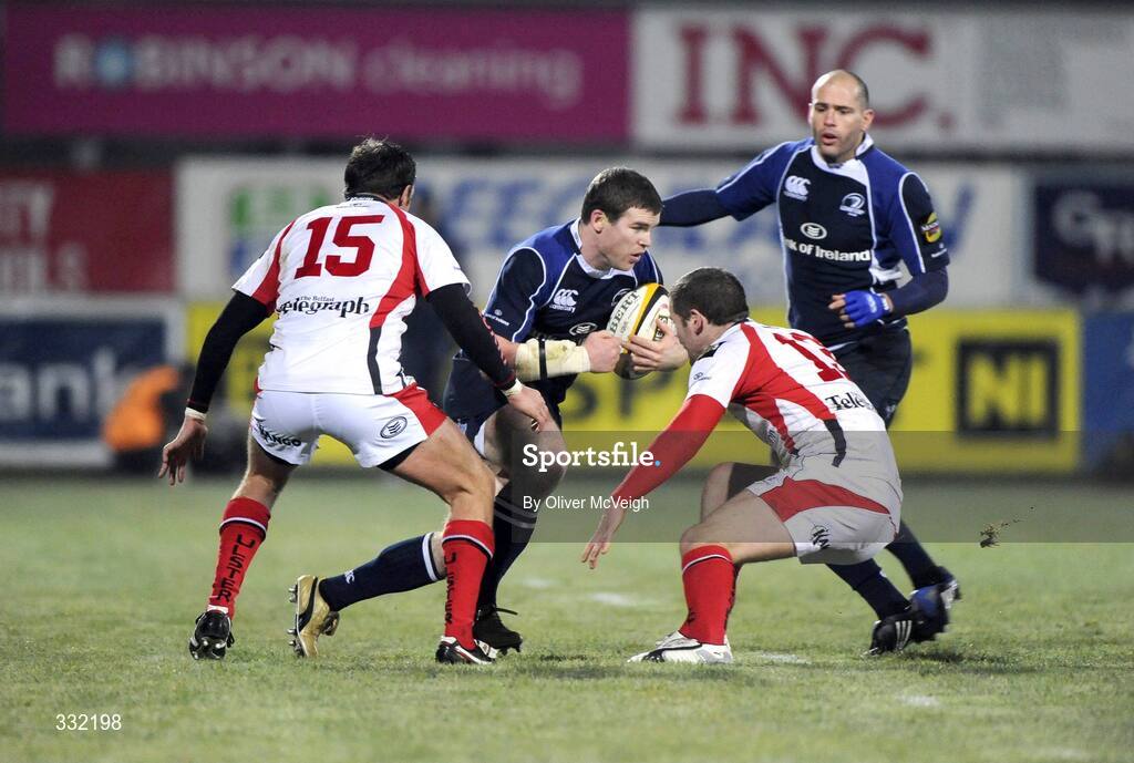 27 December 2008; Gordon D'Arcy, Leinster, in action against Brynn Cunningham and Darren Cave, Ulster. Magners League, Ulster v Leinster, Ravenhill Park, Belfast, Co. Antrim. Picture credit: Oliver McVeigh / SPORTSFILE