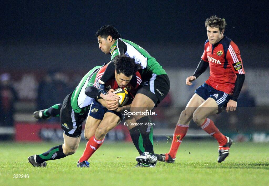 28 December 2008; Doug Howlett, Munster, is tackled by Liam Bibo, left, and Niva Ta'auso, Connacht. Magners League, Connacht v Munster, Sportsground, Galway. Picture credit: Brendan Moran / SPORTSFILE