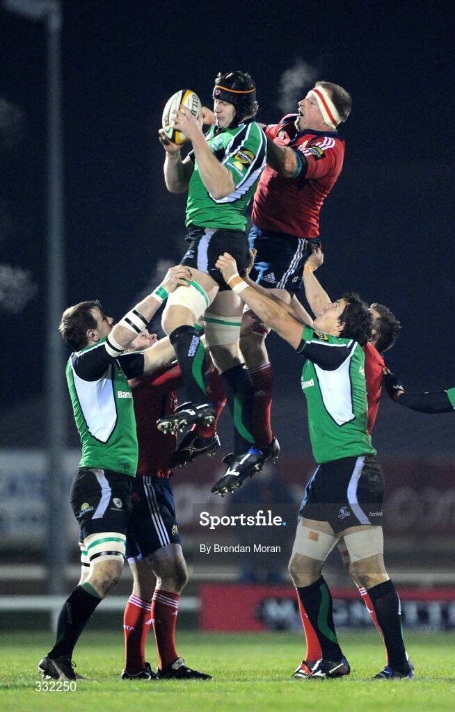 28 December 2008; Andrew Farley, Connacht, wins a lineout from Mick O'Driscoll, Munster. Magners League, Connacht v Munster, Sportsground, Galway. Picture credit: Brendan Moran / SPORTSFILE