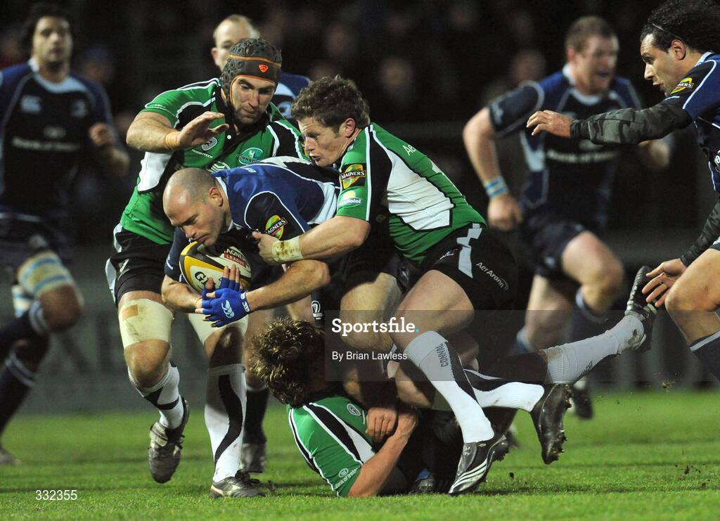 2 January 2009; Felipe Contepomi, Leinster, in action against John Muldoon, left, Ian Keatley, and Mel Deane, right, Connacht. Leinster v Connacht, Magners League, RDS, Dublin. Picture credit: Brian Lawless / SPORTSFILE