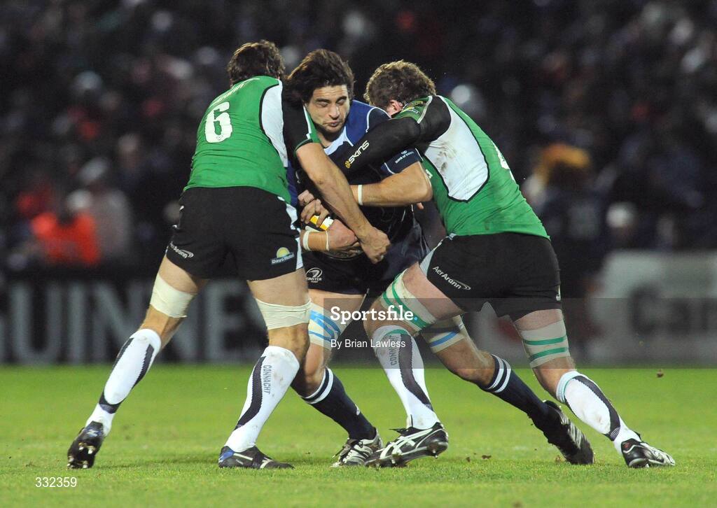 2 January 2009; Cameron Jowitt, Leinster, in action against Michael McCarthy, left, and Michael Swift, Connacht. Leinster v Connacht, Magners League, RDS, Dublin. Picture credit: Brian Lawless / SPORTSFILE