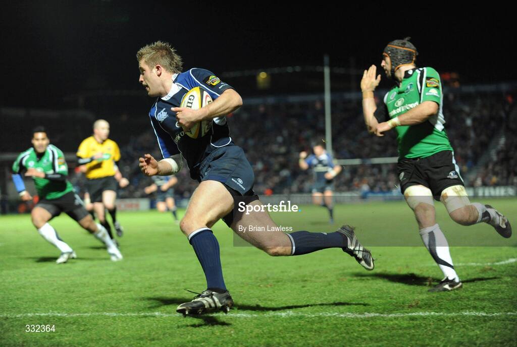 2 January 2009; Luke Fitzgerald, Leinster, goes over to score his side's third try. Leinster v Connacht, Magners League, RDS, Dublin. Picture credit: Brian Lawless / SPORTSFILE