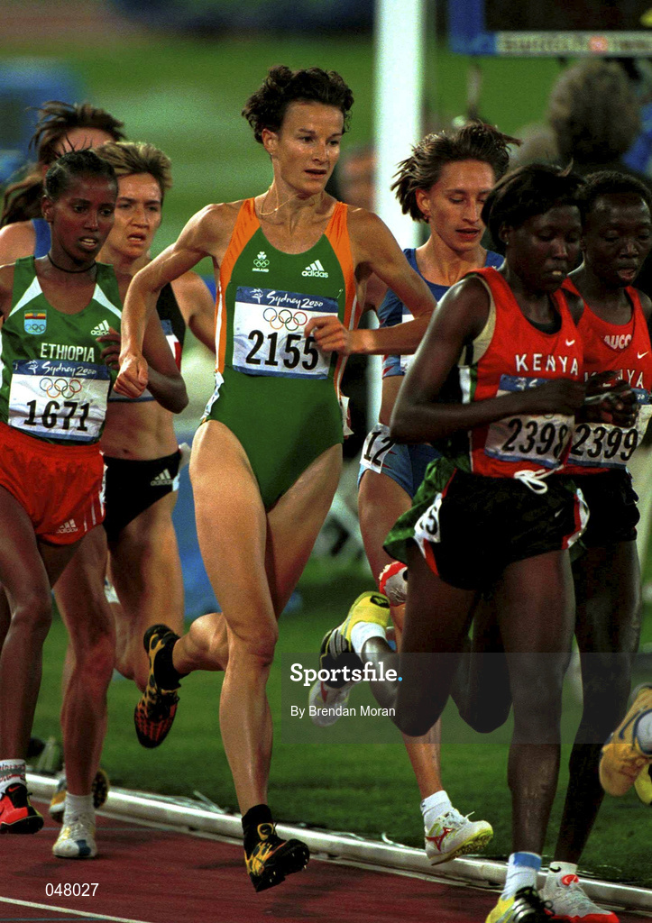 25 September 2000; Sonia O'Sullivan of Ireland competing in the Women's 5000m race during the day 11 of the 2000 Sydney Olympics in Sydney, Australia. Photo by Brendan Moran/Sportsfile