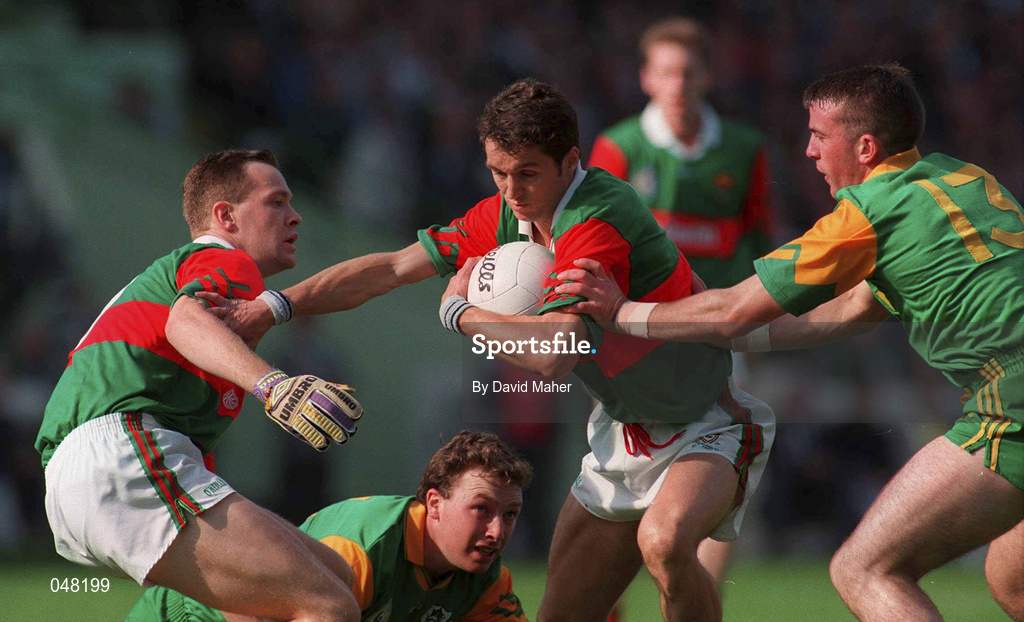 15 September 1996; Noel Connelly, Mayo, (centre) supported by teammate David Brady, is tackled by Evan Kelly, Meath, Meath v Mayo, All-Ireland Football Final, Dublin. Picture credit; David Maher/SPORTSFILE