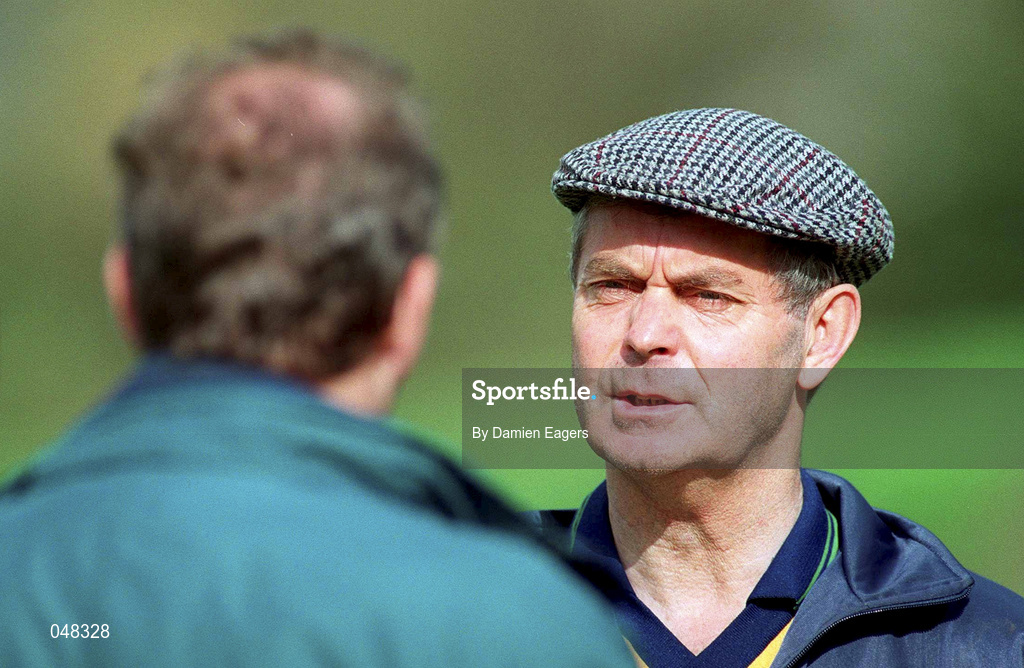 30 September 2000; Manager Brian McEniff speaks to the media during an Ireland International Rules squad training session at St Patrick's College in Dublin. Photo by Damien Eagers/Sportsfile