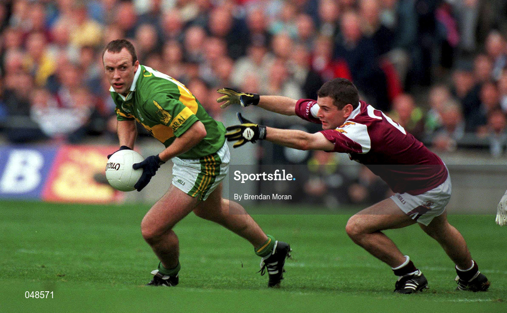 7 October 2000; John Crowley of Kerry in action against Tomas Meehan of Galway during the Bank of Ireland All-Ireland Senior Football Championship Final Replay match between Kerry and Galway at Croke Park in Dublin. Photo by Brendan Moran/Sportsfile