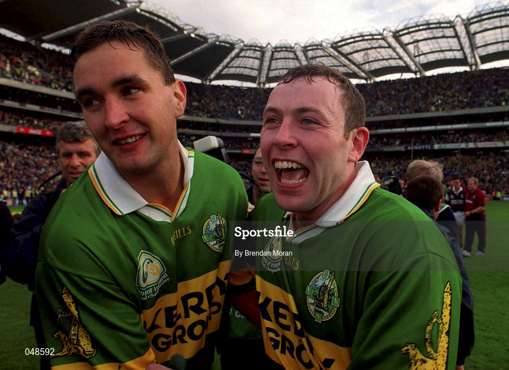 7 October 2000; Maurice Fitzgerald, left, and Seamus Moynihan celebrate following the Bank of Ireland All-Ireland Senior Football Championship Final Replay match between Kerry and Galway at Croke Park in Dublin. Photo by Brendan Moran/Sportsfile