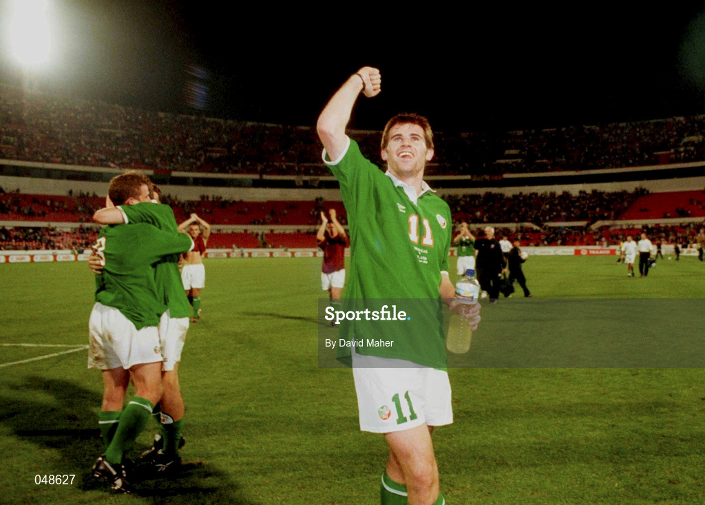 7 October 2000; Kevin Kilbane of Republic of Ireland celebrates following the World Cup 2002 Qualification Group 2 match between Portugal and Republic of Ireland at the Estádio da Luz in Lisbon, Portugal. Photo by David Maher/Sportsfile