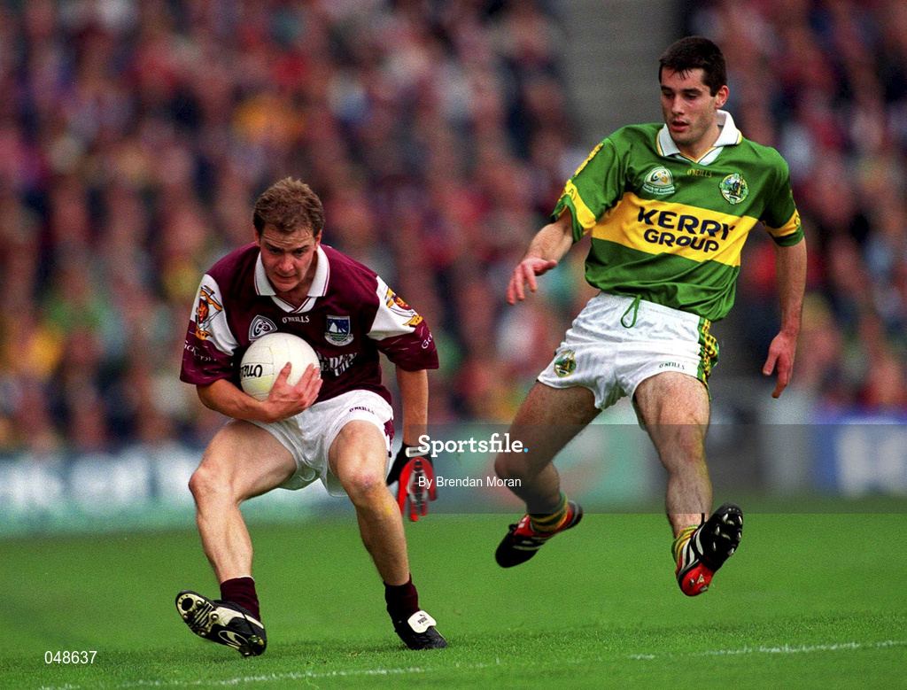7 October 2000; Michael Donnellan of Galway in action against Tom O'Sullivan of Kerry during the Bank of Ireland All-Ireland Senior Football Championship Final Replay match between Kerry and Galway at Croke Park in Dublin. Photo by Brendan Moran/Sportsfile