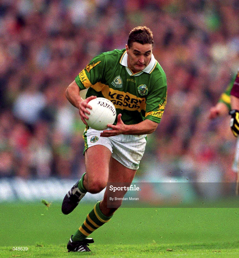 7 October 2000; Maurice Fitzgerald of Kerry during the Bank of Ireland All-Ireland Senior Football Championship Final Replay match between Kerry and Galway at Croke Park in Dublin. Photo by Brendan Moran/Sportsfile