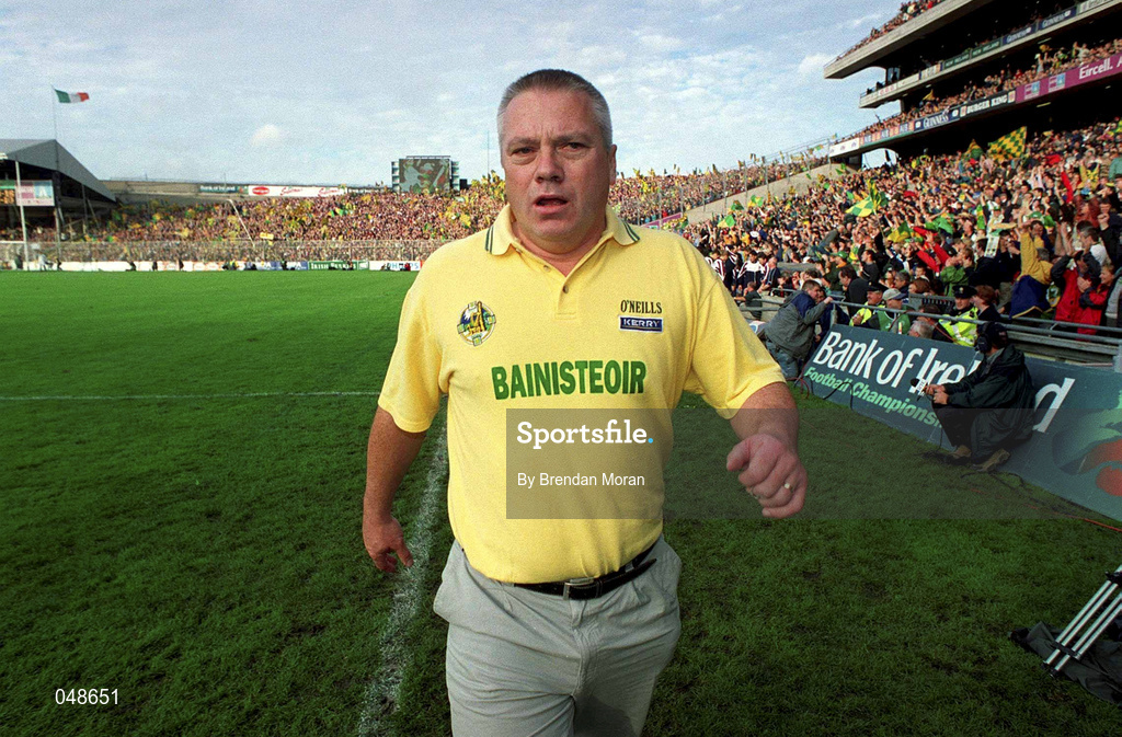7 October 2000; Kerry manager Paidi O'Se during the Bank of Ireland All-Ireland Senior Football Championship Final Replay match between Kerry and Galway at Croke Park in Dublin. Photo by Brendan Moran/Sportsfile