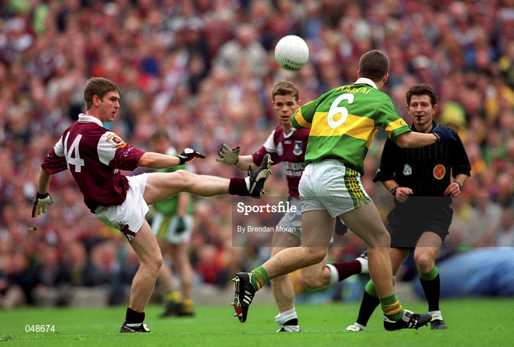 7 October 2000; Paul Clancy of Galway in action against Eamonn Fitzmaurice of Kerry during the Bank of Ireland All-Ireland Senior Football Championship Final Replay match between Kerry and Galway at Croke Park in Dublin. Photo by Brendan Moran/Sportsfile