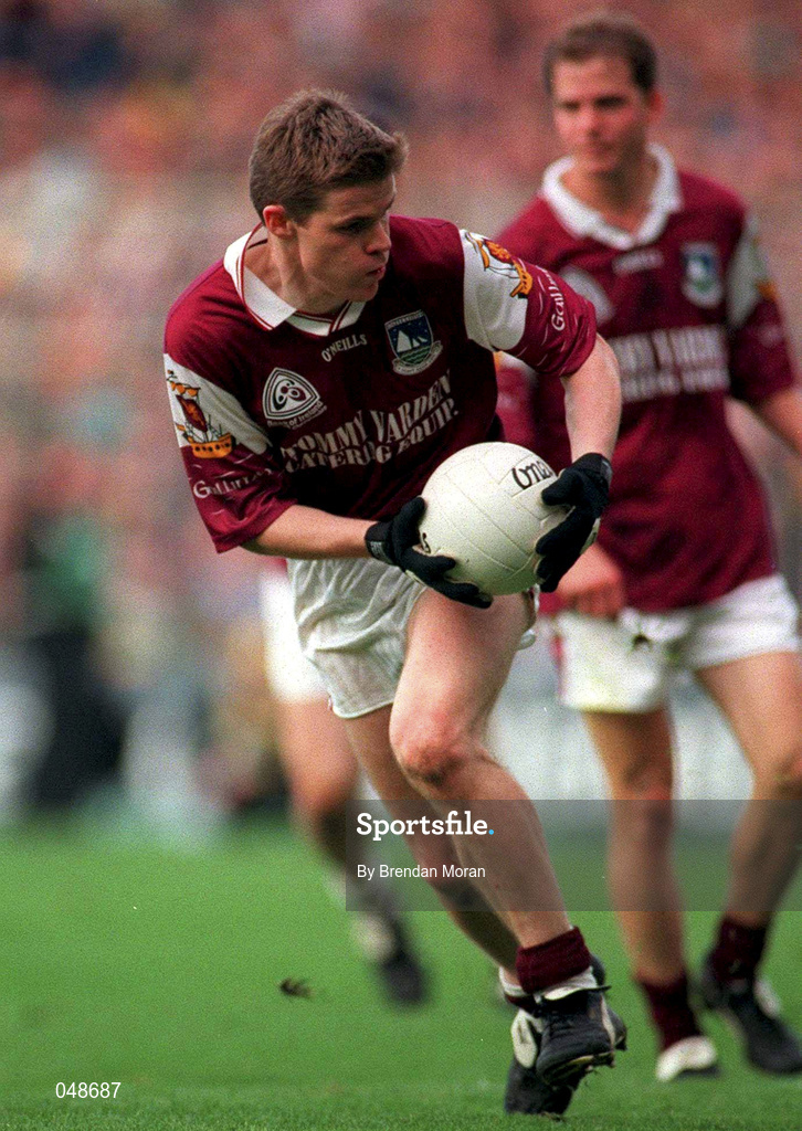 7 October 2000; Niall Finnegan of Galway during the Bank of Ireland All-Ireland Senior Football Championship Final Replay match between Kerry and Galway at Croke Park in Dublin. Photo by Brendan Moran/Sportsfile