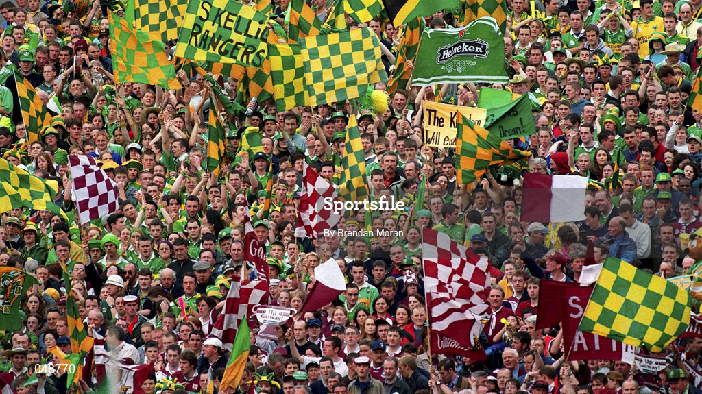 7 October 2000; Supporters prior to the Bank of Ireland All-Ireland Senior Football Championship Final Replay match between Kerry and Galway at Croke Park in Dublin. Photo by Brendan Moran/Sportsfile