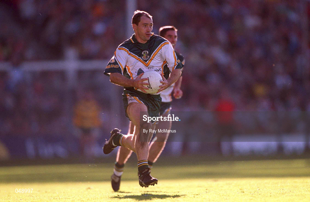 15 October 2000; Finbarr Cullen of Ireland during the International Rules Series Second Test match betewen Ireland and Australia at Croke Park in Dublin. Photo by Ray McManus/Sportsfile