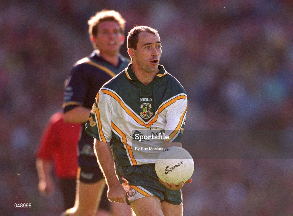 15 October 2000; Finbarr Cullen of Ireland during the International Rules Series Second Test match betewen Ireland and Australia at Croke Park in Dublin. Photo by Ray McManus/Sportsfile