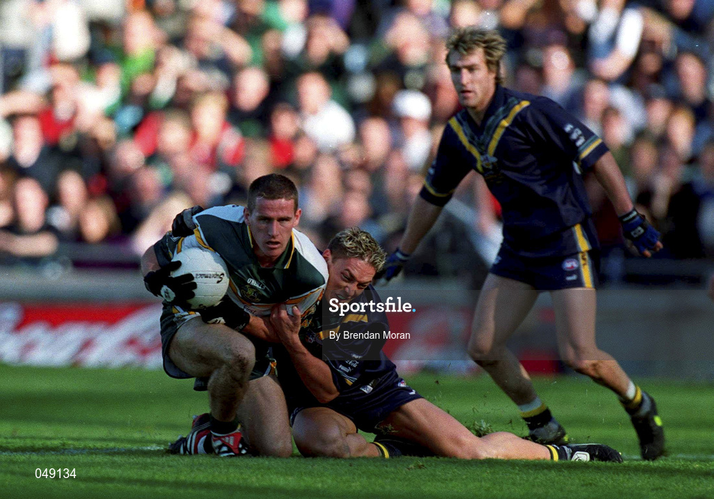 15 October 2000; Sean Og de Paor of Ireland in action against Shane Woewodin of Australia during the International Rules Series Second Test match between Ireland and Australia at Croke Park in Dublin. Photo by Brendan Moran/Sportsfile