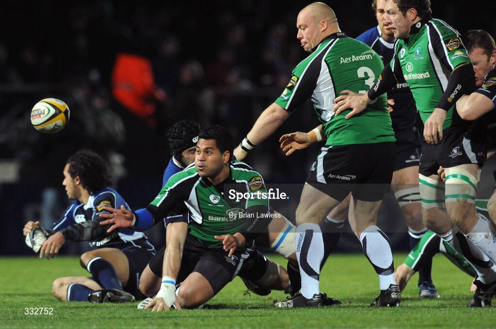2 January 2009; Connacht's Niva Ta'auso in action against Leinster. Leinster v Connacht, Magners League, RDS, Dublin. Picture credit: Brian Lawless / SPORTSFILE